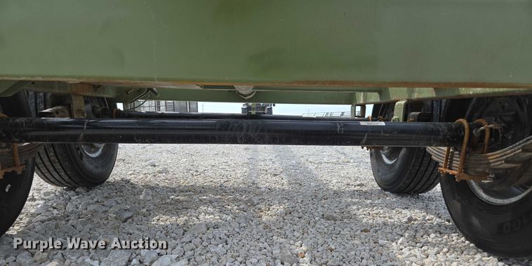 image for item EN2068 RBW HB42 hay bale trailer