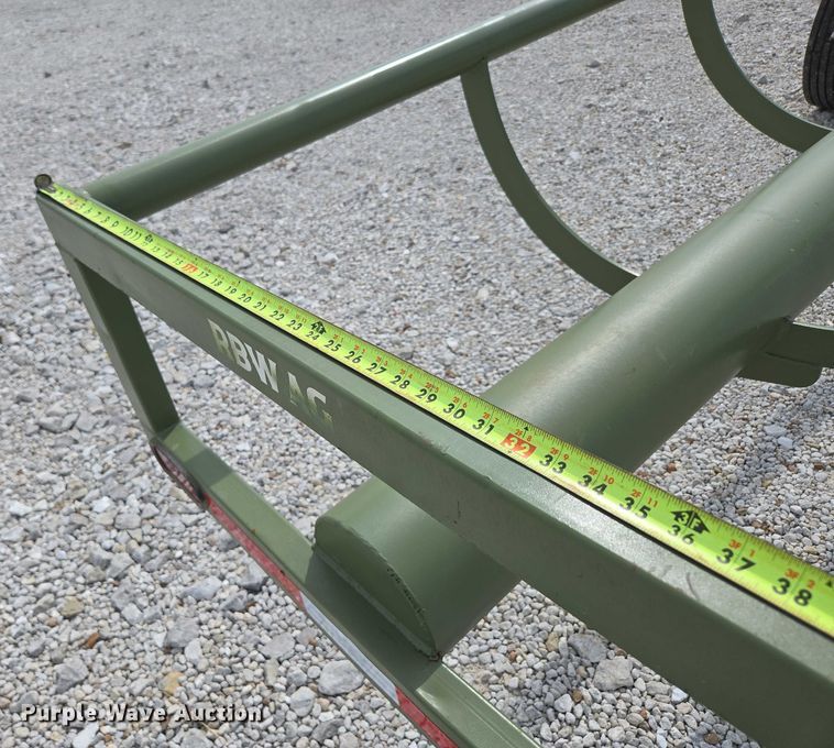 image for item EN2068 RBW HB42 hay bale trailer