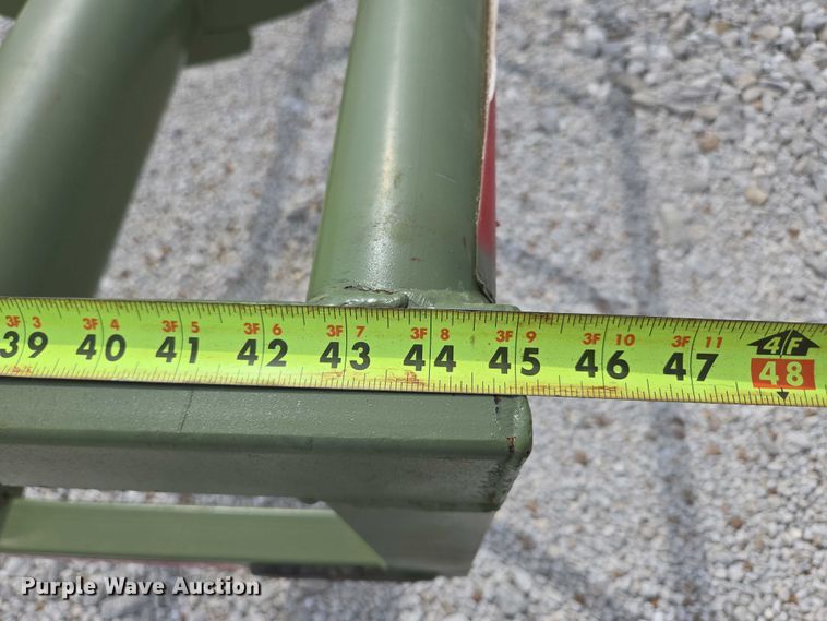 image for item EN2068 RBW HB42 hay bale trailer