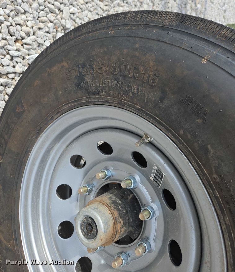 image for item EN2068 RBW HB42 hay bale trailer