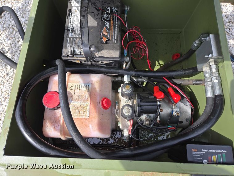 image for item EN2069 RBW HB40 hay bale trailer