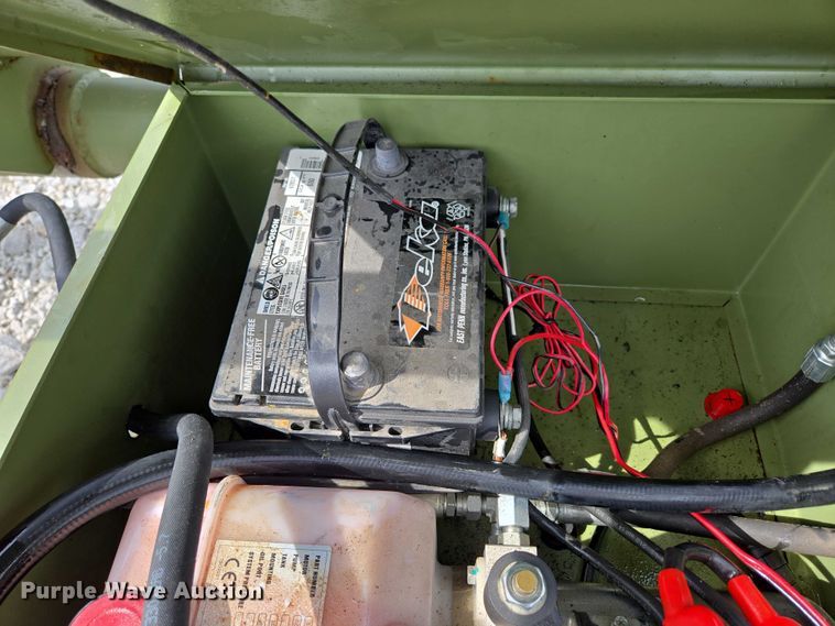 image for item EN2069 RBW HB40 hay bale trailer