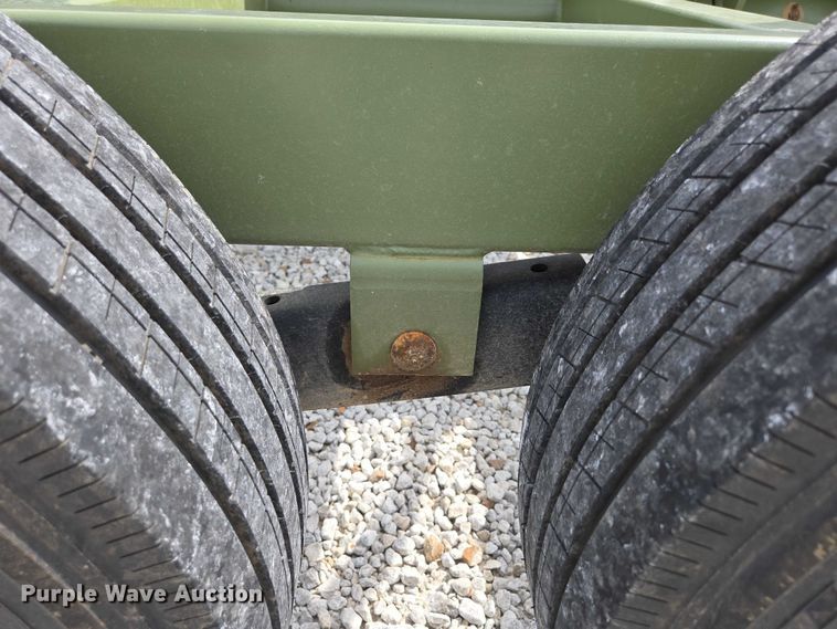 image for item EN2069 RBW HB40 hay bale trailer