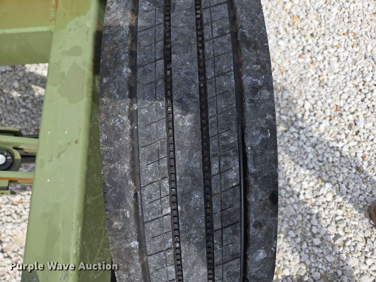 image for item EN2069 RBW HB40 hay bale trailer