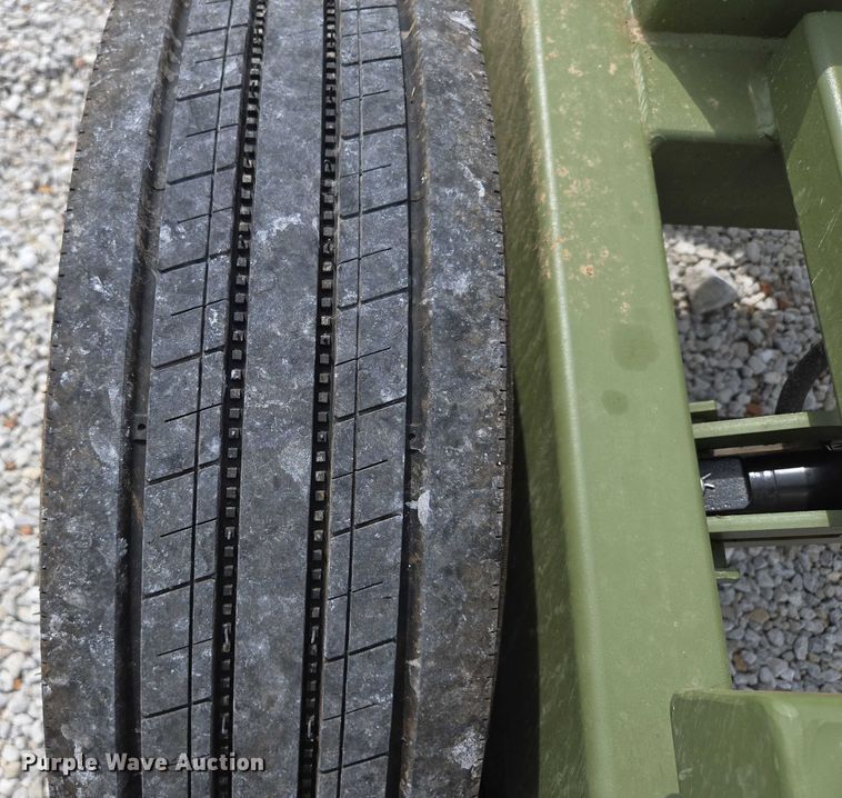 image for item EN2069 RBW HB40 hay bale trailer