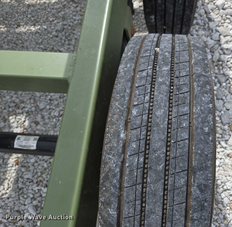 image for item EN2069 RBW HB40 hay bale trailer