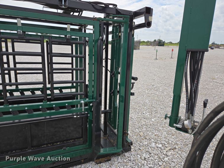 image for item EN2070 RBW Ag squeeze chute