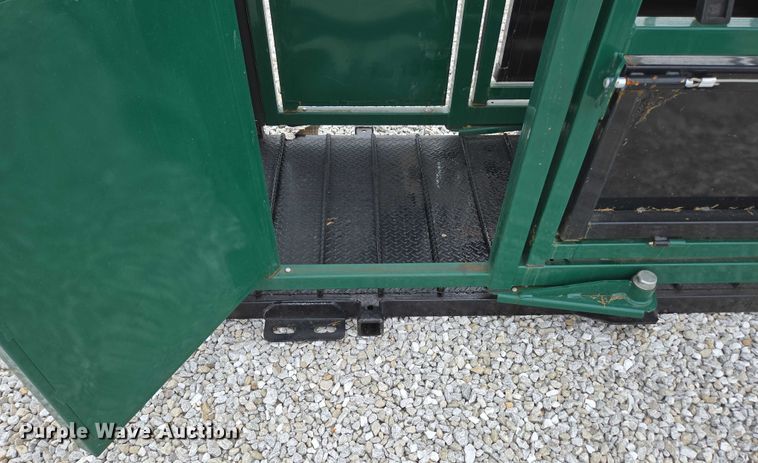 image for item EN2070 RBW Ag squeeze chute