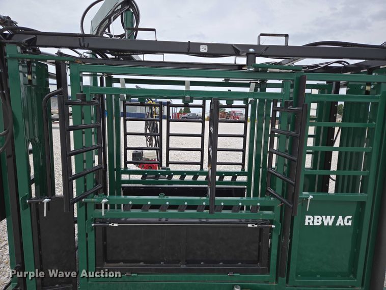image for item EN2070 RBW Ag squeeze chute