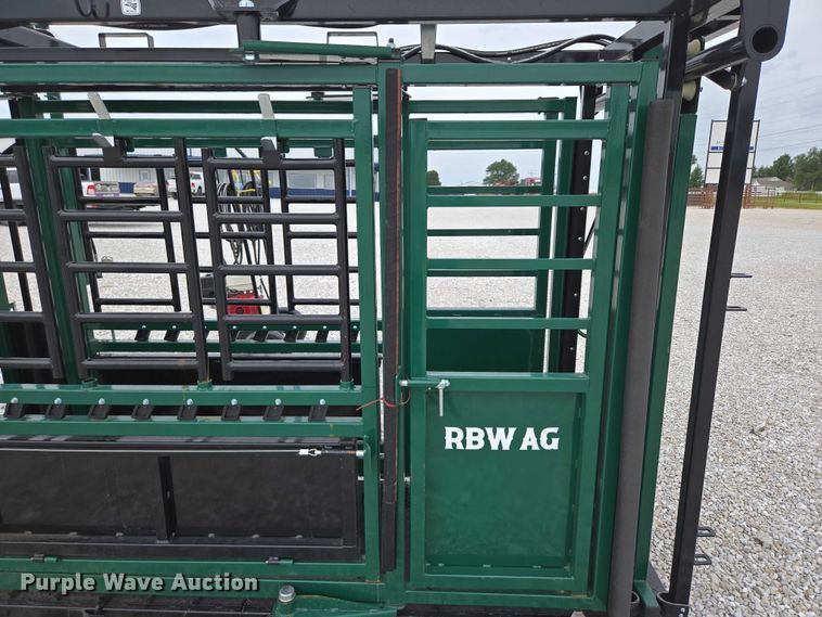 image for item EN2070 RBW Ag squeeze chute