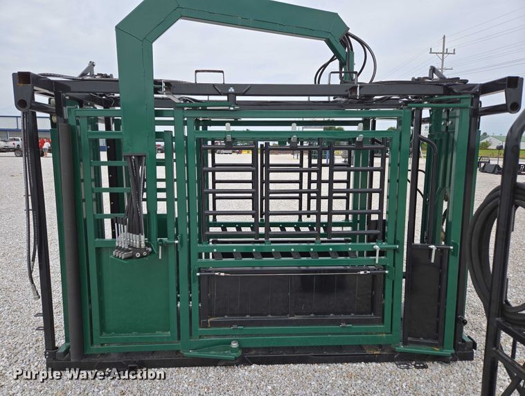 image for item EN2071 RBW Ag squeeze chute