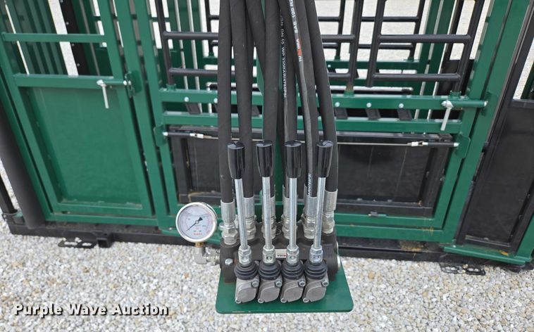 image for item EN2071 RBW Ag squeeze chute