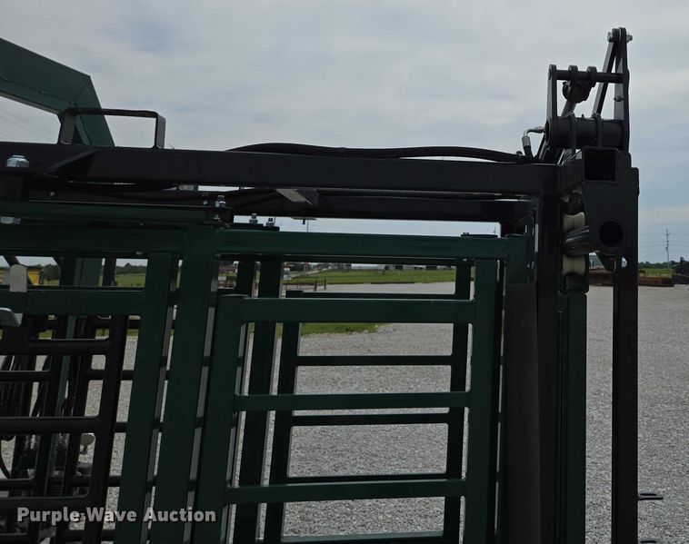 image for item EN2071 RBW Ag squeeze chute