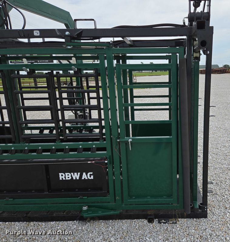 image for item EN2071 RBW Ag squeeze chute