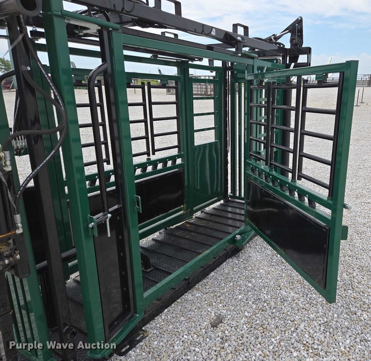 image for item EN2071 RBW Ag squeeze chute