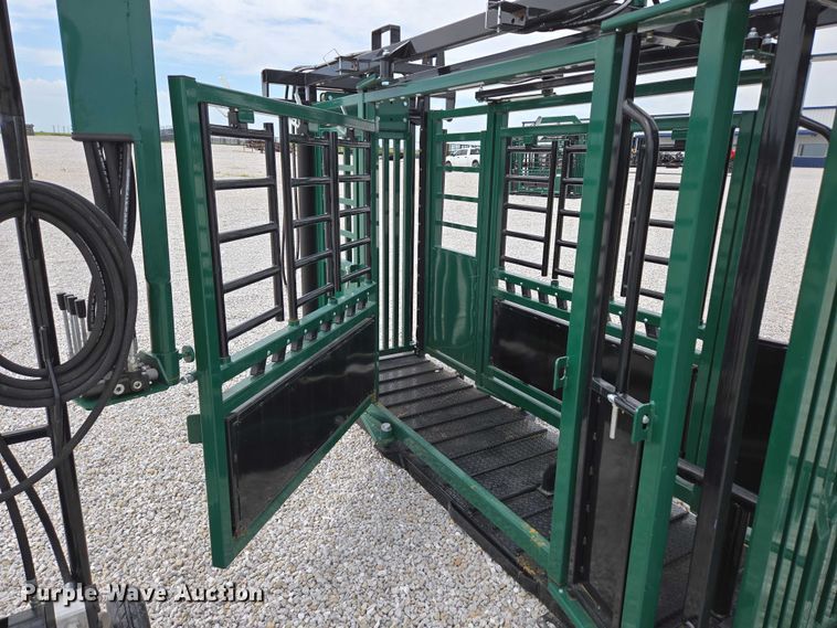 image for item EN2071 RBW Ag squeeze chute