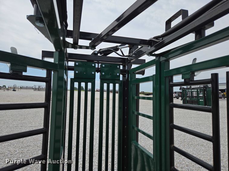 image for item EN2071 RBW Ag squeeze chute