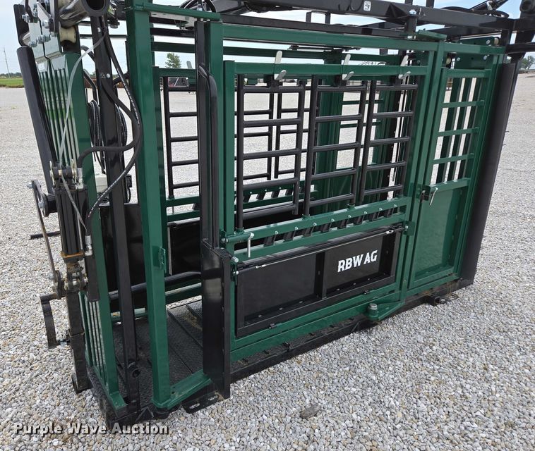 image for item EN2071 RBW Ag squeeze chute