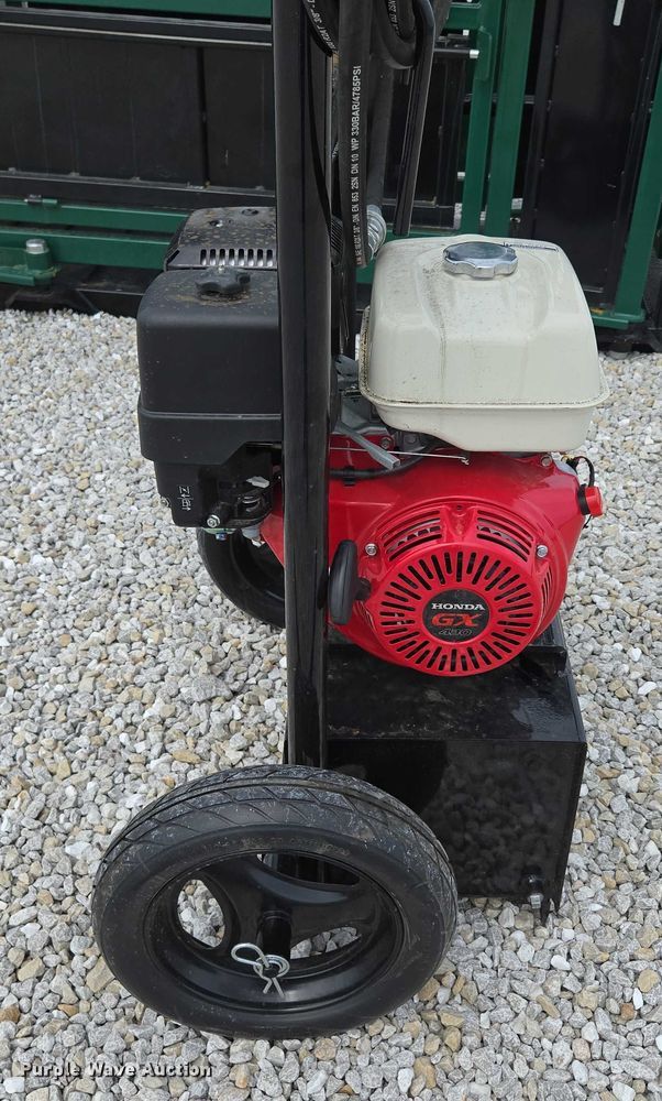 image for item EN2071 RBW Ag squeeze chute