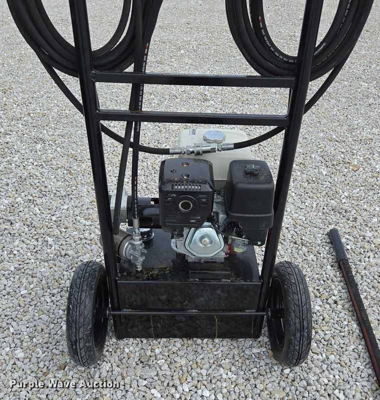 image for item EN2071 RBW Ag squeeze chute