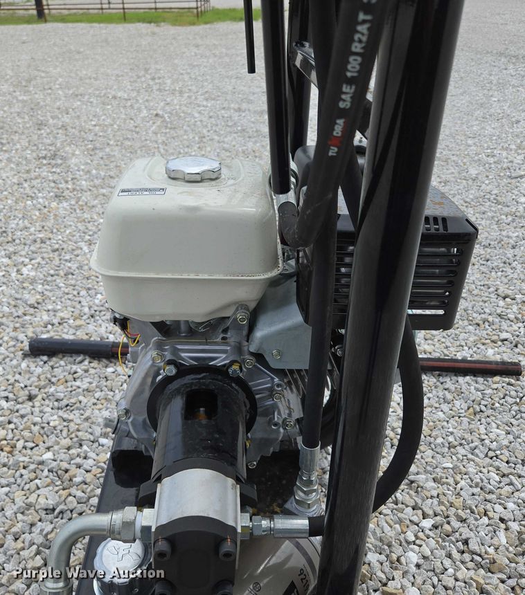 image for item EN2071 RBW Ag squeeze chute