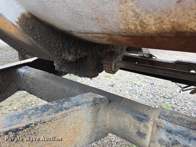 image for item EO1531 Roto-Mix 300-14 feed mixer