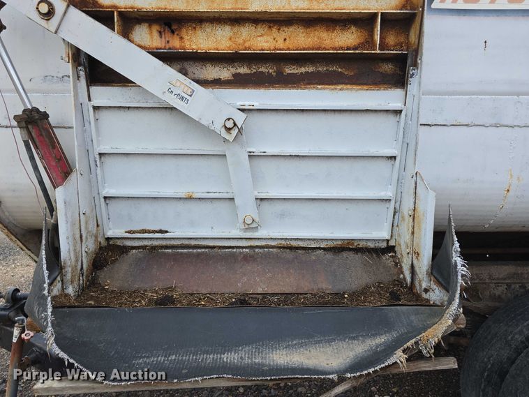 image for item EO1531 Roto-Mix 300-14 feed mixer