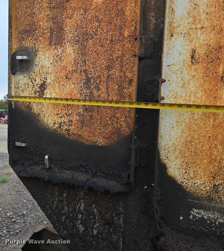 image for item EO1531 Roto-Mix 300-14 feed mixer