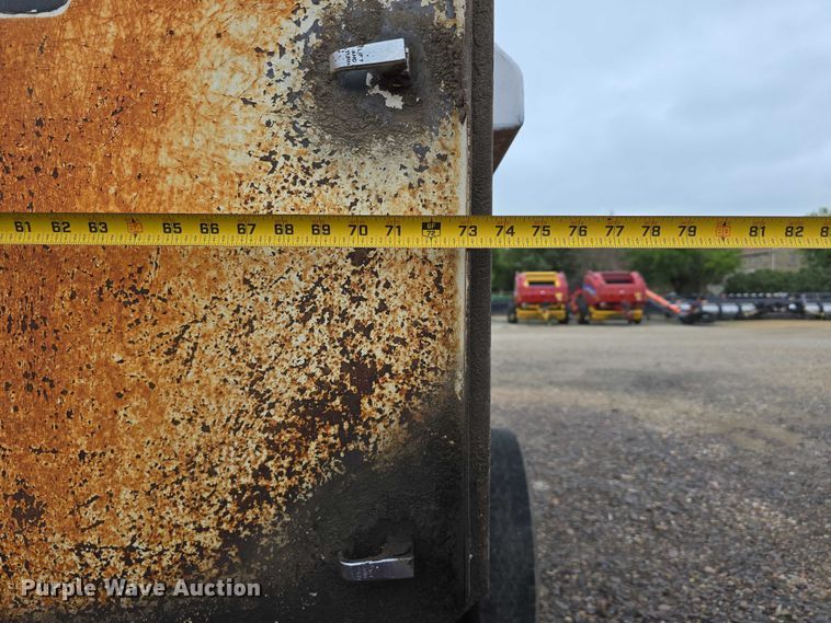 image for item EO1531 Roto-Mix 300-14 feed mixer