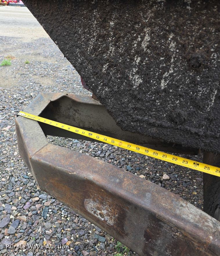 image for item EO1531 Roto-Mix 300-14 feed mixer