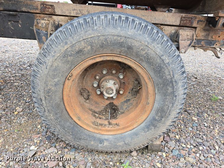 image for item EO1531 Roto-Mix 300-14 feed mixer