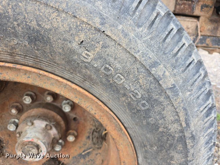 image for item EO1531 Roto-Mix 300-14 feed mixer