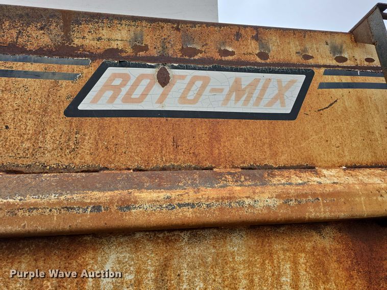 image for item EO1531 Roto-Mix 300-14 feed mixer