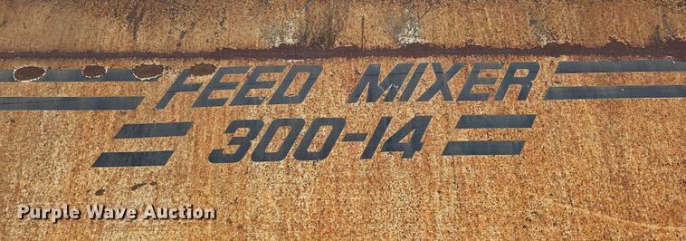 image for item EO1531 Roto-Mix 300-14 feed mixer
