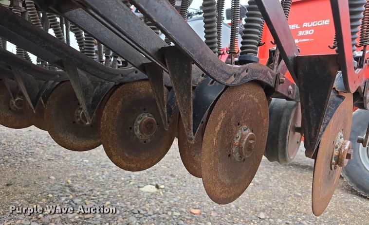 image for item EO1532 Great Plains Solid Stand 30 grain drill