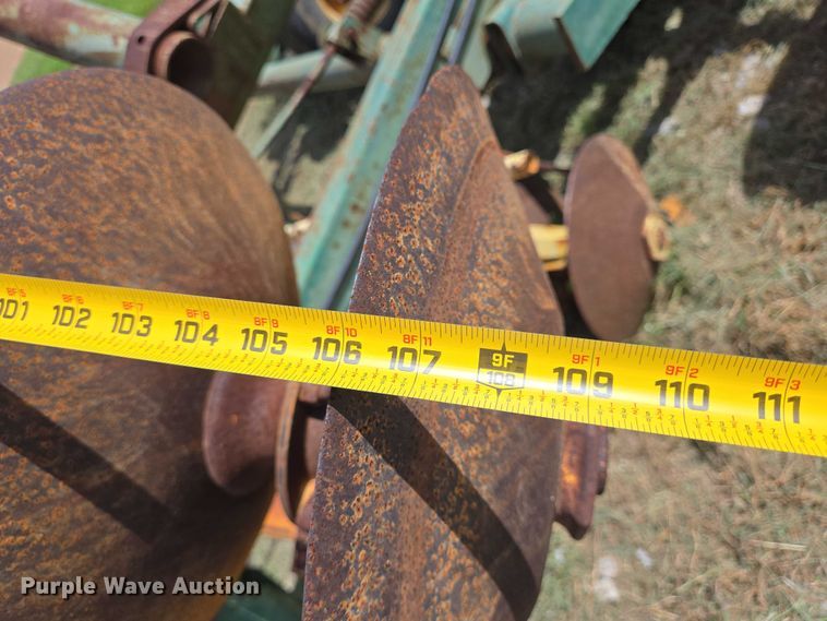 image for item EQ2616 John Deere off-set disk