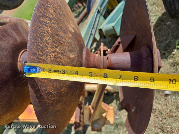 image for item EQ2616 John Deere off-set disk