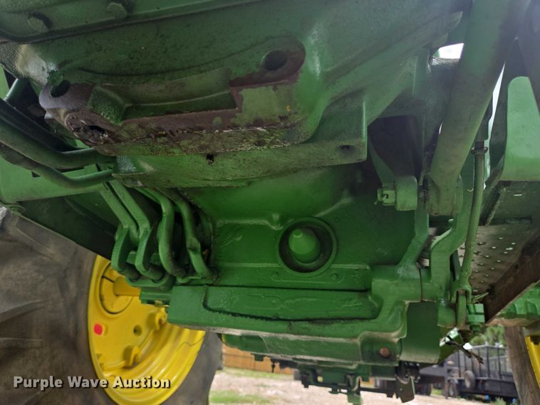 image for item EQ4066 John Deere 2640 tractor