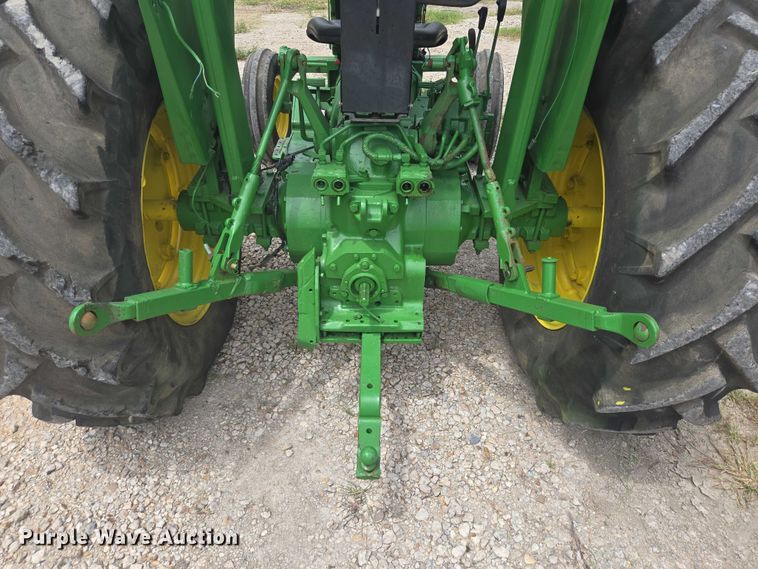 image for item EQ4066 John Deere 2640 tractor