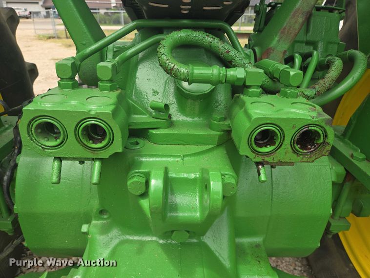 image for item EQ4066 John Deere 2640 tractor