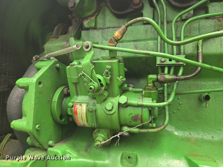 image for item EQ4066 John Deere 2640 tractor