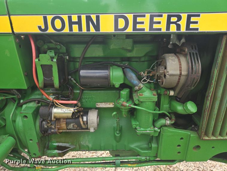 image for item EQ4066 John Deere 2640 tractor