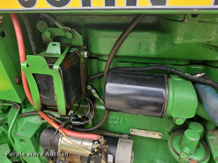 image for item EQ4066 John Deere 2640 tractor