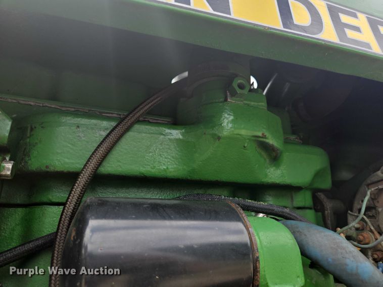 image for item EQ4066 John Deere 2640 tractor