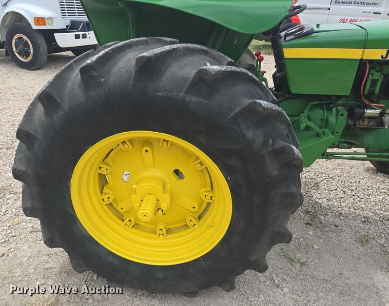 image for item EQ4066 John Deere 2640 tractor