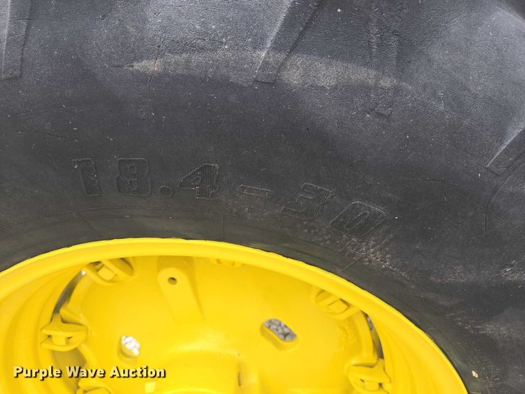 image for item EQ4066 John Deere 2640 tractor