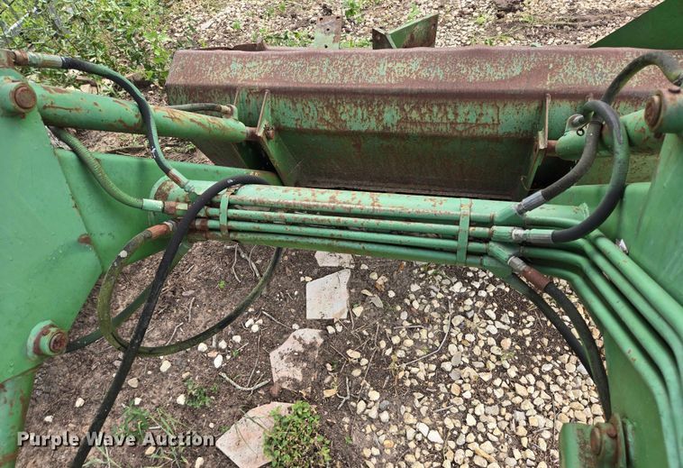 image for item EQ4068 John Deere loader