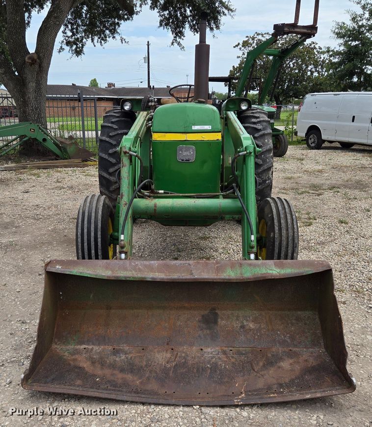 image for item EQ4069 John Deere 2840 tractor