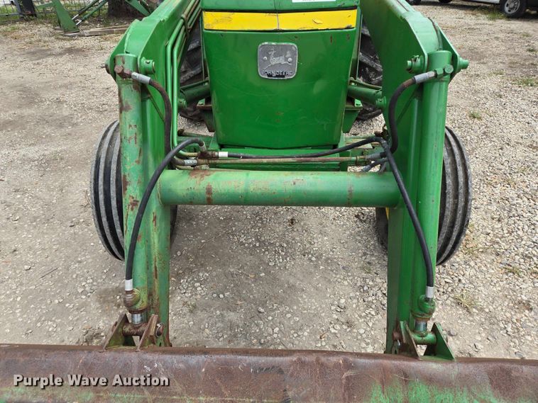 image for item EQ4069 John Deere 2840 tractor