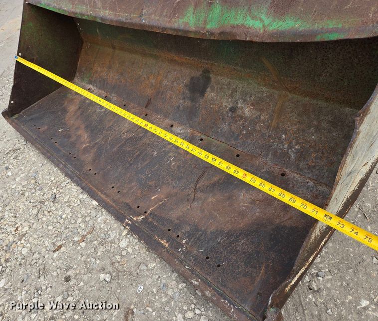 image for item EQ4069 John Deere 2840 tractor